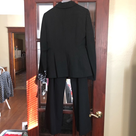 Nine West 2pc suit - Picture 4 of 5